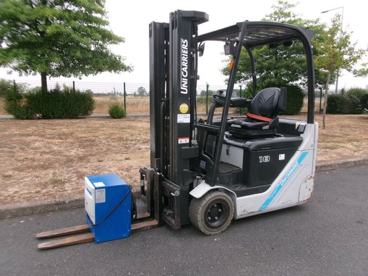 Chariot élévateur électrique UniCarriers TX3-18 - 1