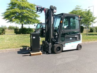 Chariot élévateur électrique UniCarriers QX2-30 - 1