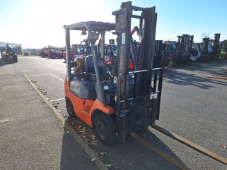 Chariot élévateur gaz Toyota 427FGF20LP - 3