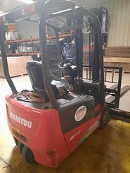 Chariot élévateur électrique Manitou ME 318 - 3