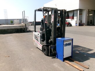Chariot élévateur électrique Nissan 1N1L18Q - 1