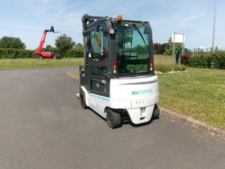 Chariot élévateur électrique UniCarriers QX2-30 - 1