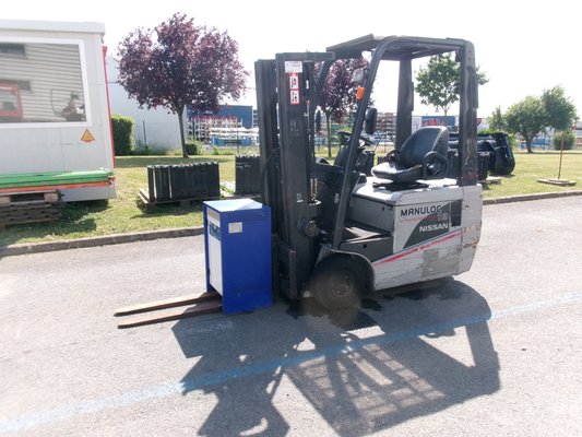 Chariot élévateur électrique Nissan 1N1L18Q - 1
