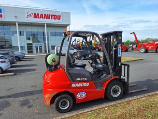 Chariot élévateur gaz Manitou MI 25 G - 2