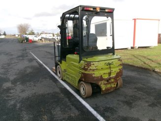 Chariot élévateur électrique Clark GEX25 - 1