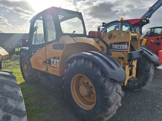 Chariot télescopique agricole Caterpillar TH220B - 1
