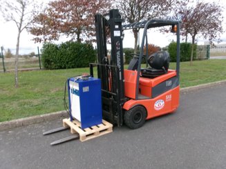 Chariot élévateur électrique Toyota 7FBEST15 - 1