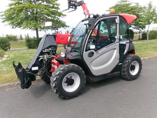 Chariot télescopique bâtiment Manitou MT 420 H - 1