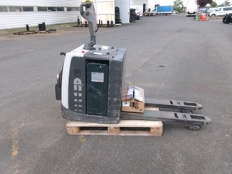 Transpalette électrique UniCarriers PMR200 - 2