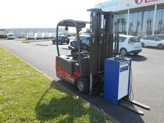 Chariot élévateur électrique Manitou ME 318 - 3